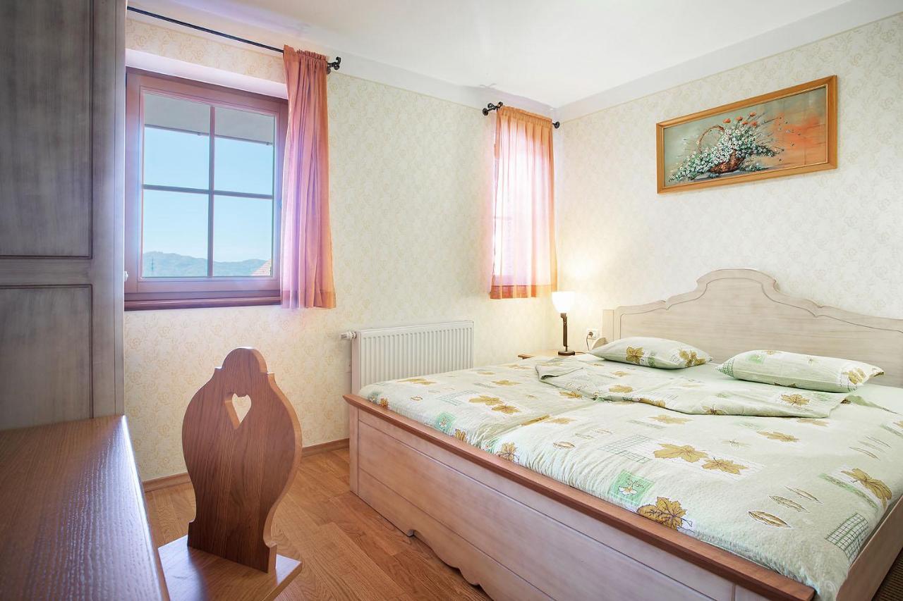 Apartments Tourist Farm Matijovc Naklo Exterior photo
